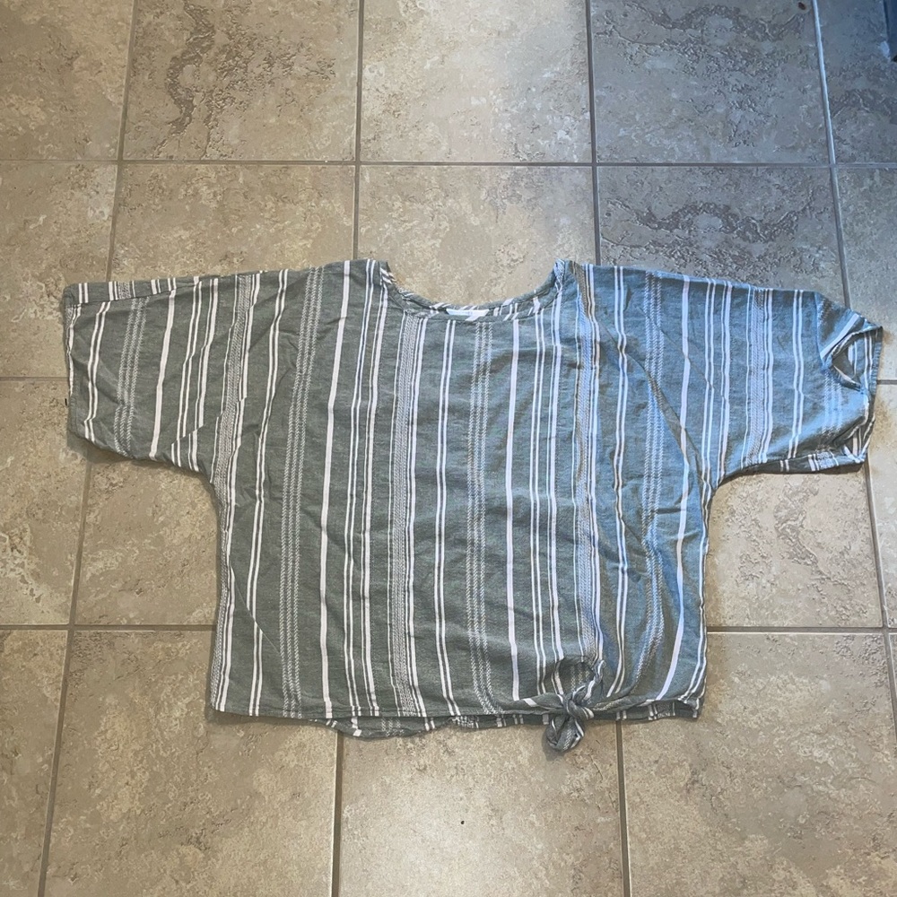 green stripped short sleeve